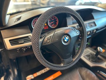 BMW 530 i Touring *Klima*Navi*Xenon*AHK*Freisprech*