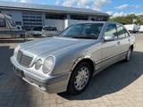 Mercedes-Benz E 200 ELEGANCE 2.Hand Lückenloses Scheckheft - gebrauchte Mercedes-Benz E-Klasse aus dem Jahr 2001