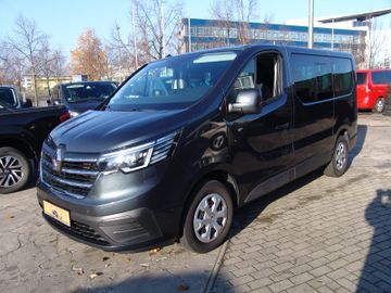 Renault Trafic - 1