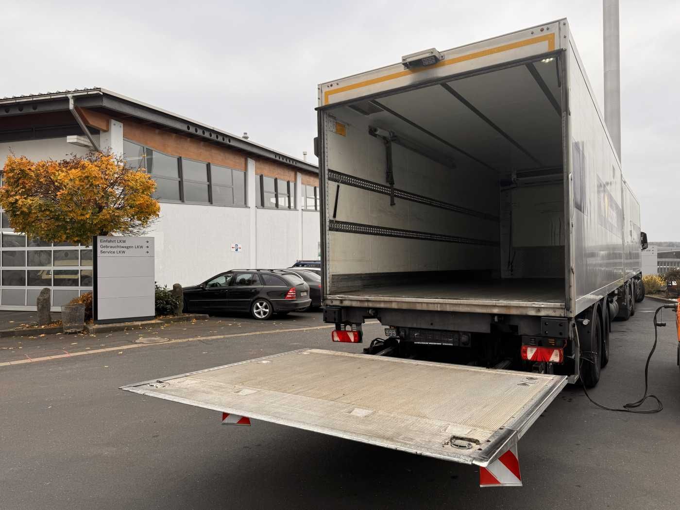 Fahrzeugabbildung Andere Rohr RZK/18 IV Kühlkoffer Carrier Bär LBW