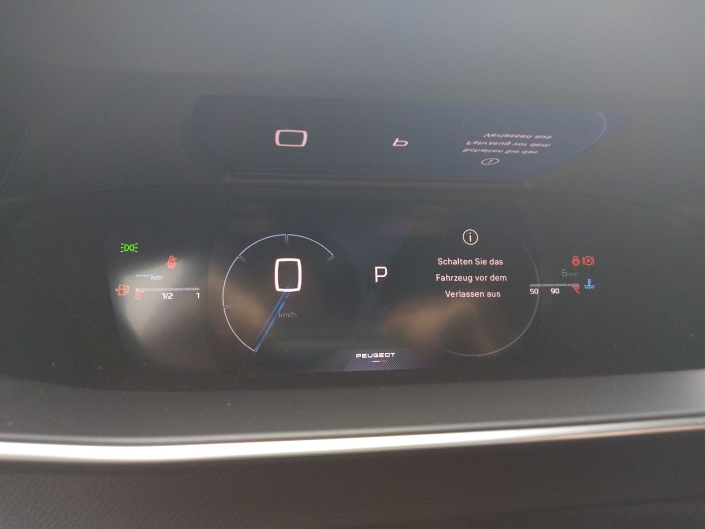 Fahrzeugabbildung Peugeot 2008 GT HYBRID 145 e-DSC6 El. Panodach Navi ACC