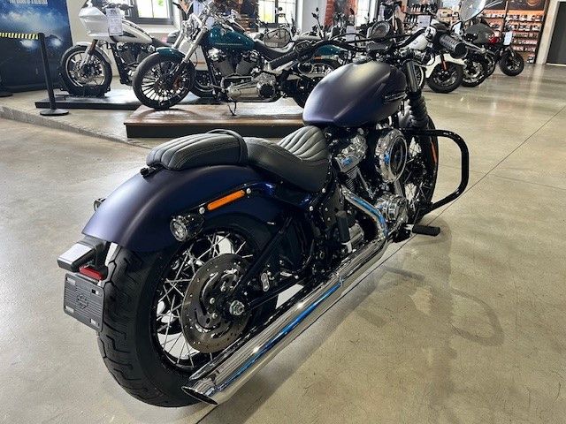 Fahrzeugabbildung Harley-Davidson FXBB Street Bob 117cui MY25