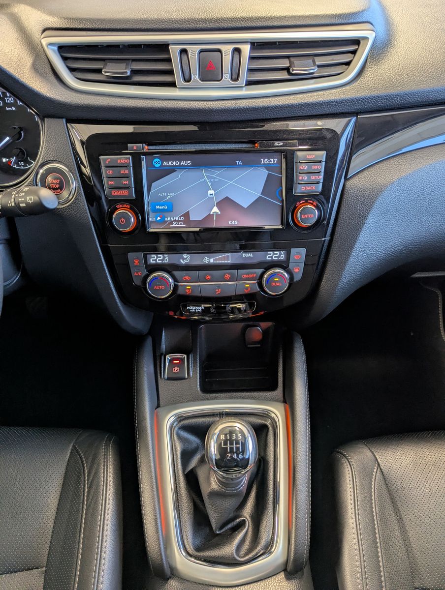 NISSAN Qashqai 1.2 Tekkna Leder Pano Navi 360° AHK 19" - Image 20