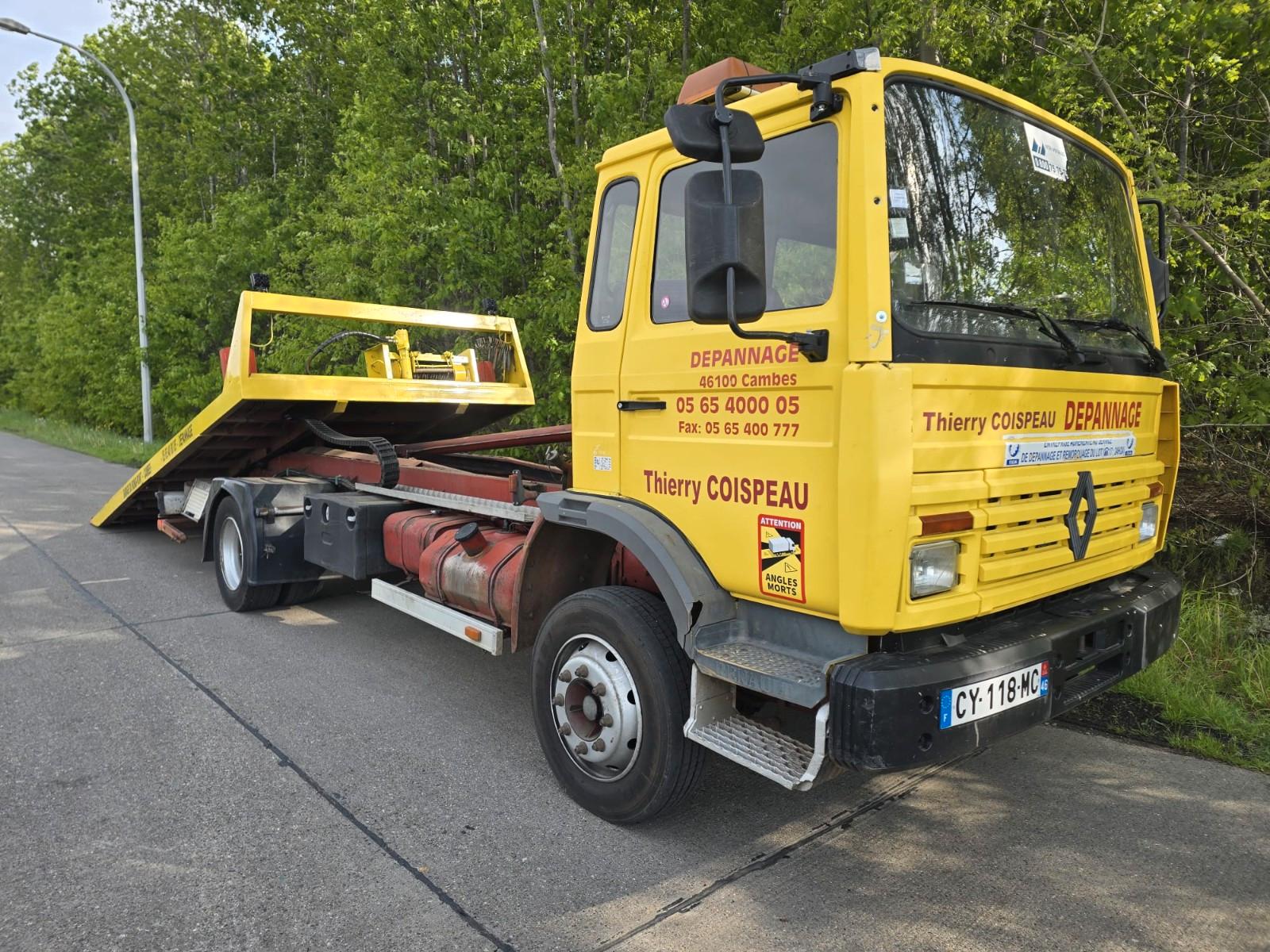 Renault M200 Abschleppwagen
