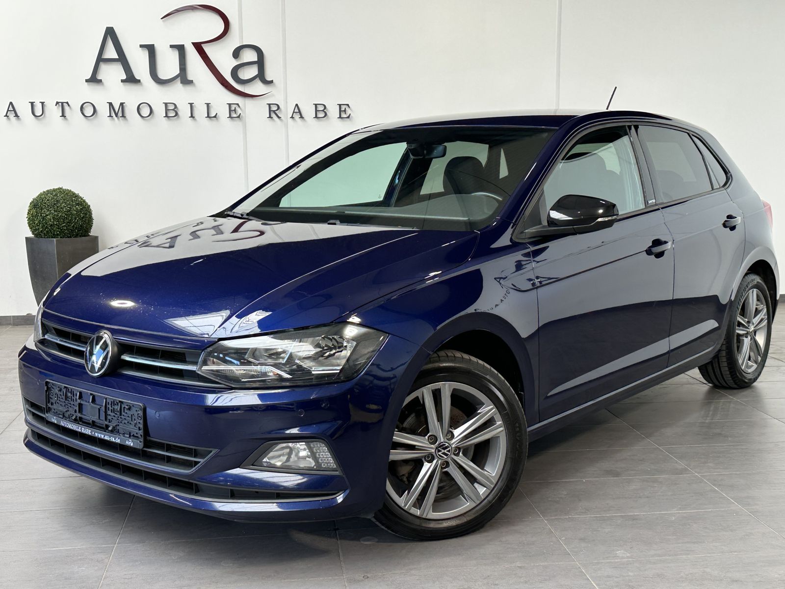Fahrzeugabbildung Volkswagen Polo 1.0 TSI United NAV+KAMERA+SHZ+KEYLESS