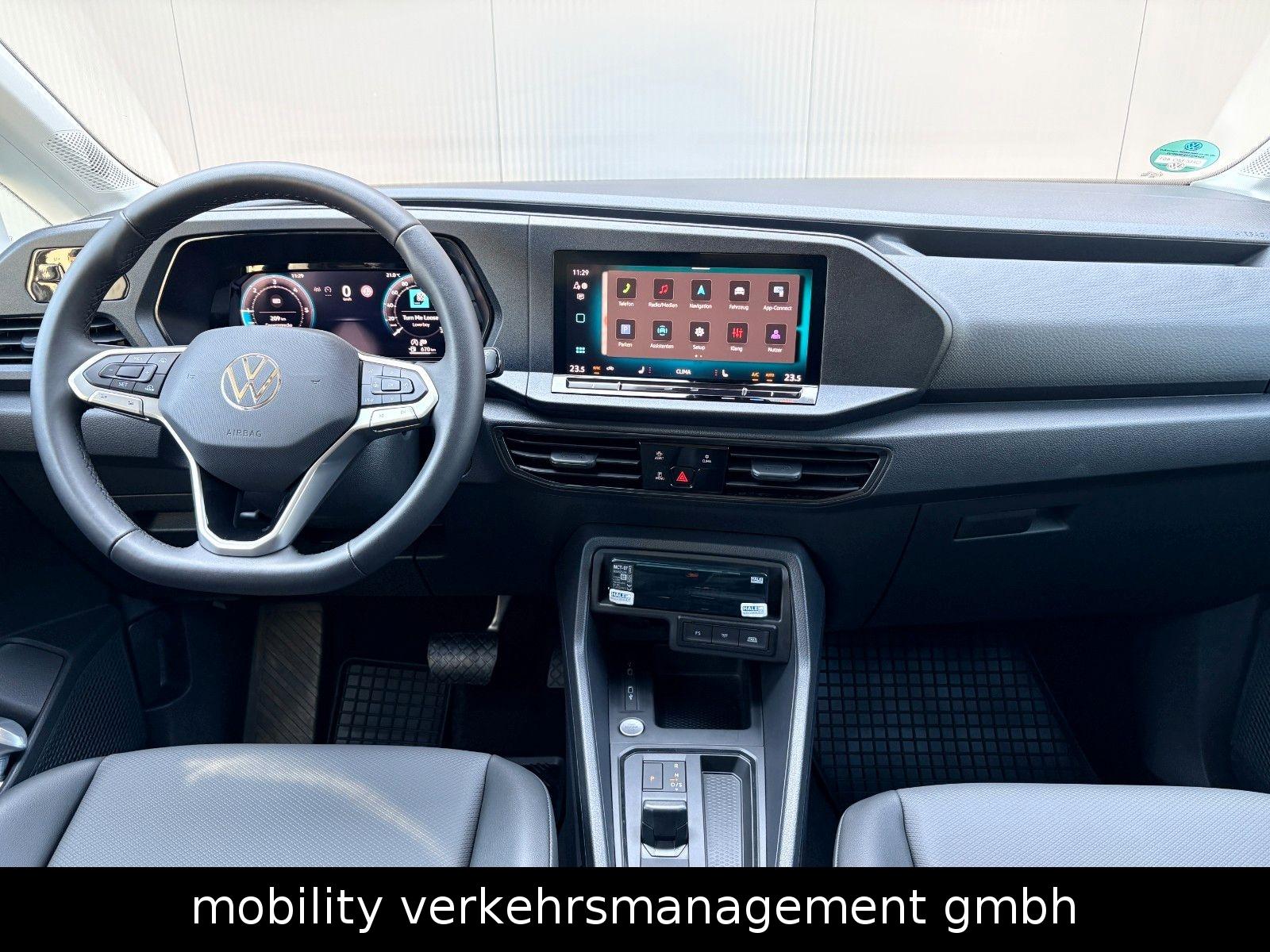Volkswagen Maxi DSG LED TAXI Rollstuhl ACC Garantie 7-Sitze