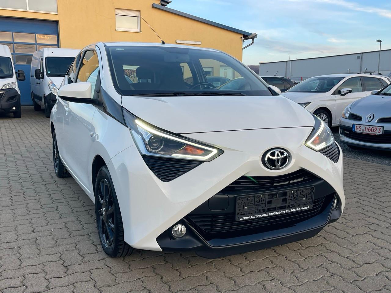 Toyota Aygo AYGO x-play club