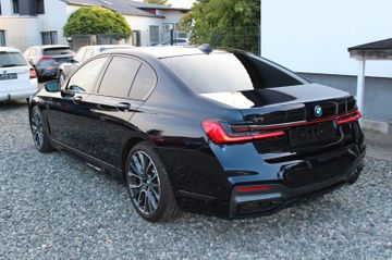 BMW 750 - 9