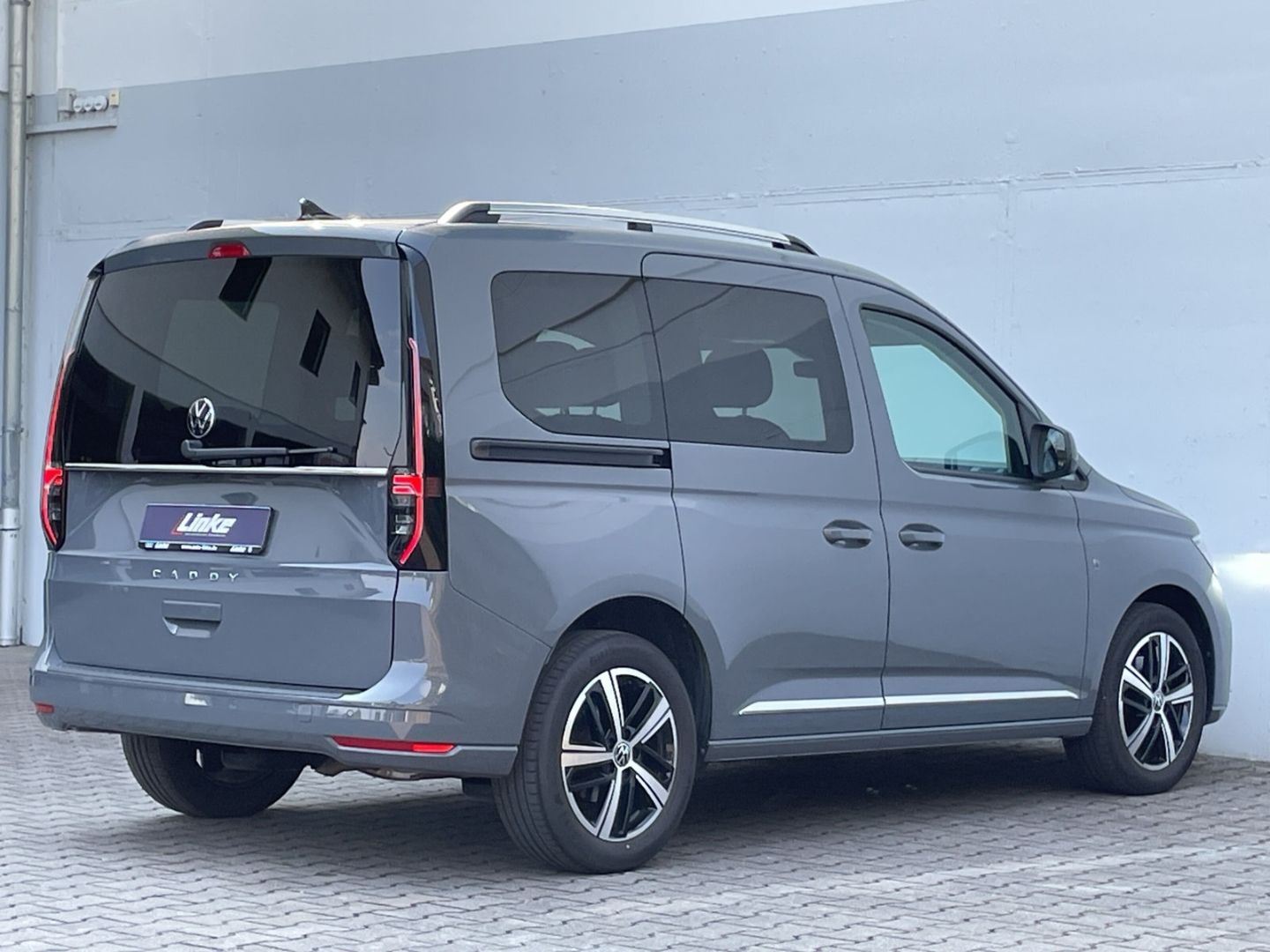 Caddy 1.5 TSI DSG Style Kamera/ACC/LED/Navi/App-