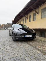 Tesla Model Y  Dual Motor AWD (Keramik/Poliert) - Tesla Model Y in Bielefeld