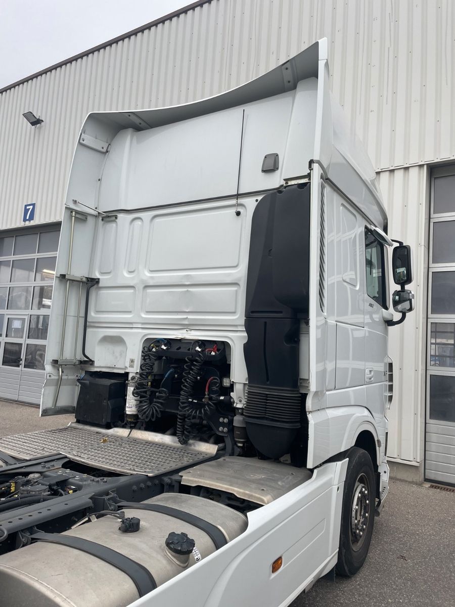Fahrzeugabbildung DAF FT XF480 SSC, 2x Tank, Standklima, Lampenbügel