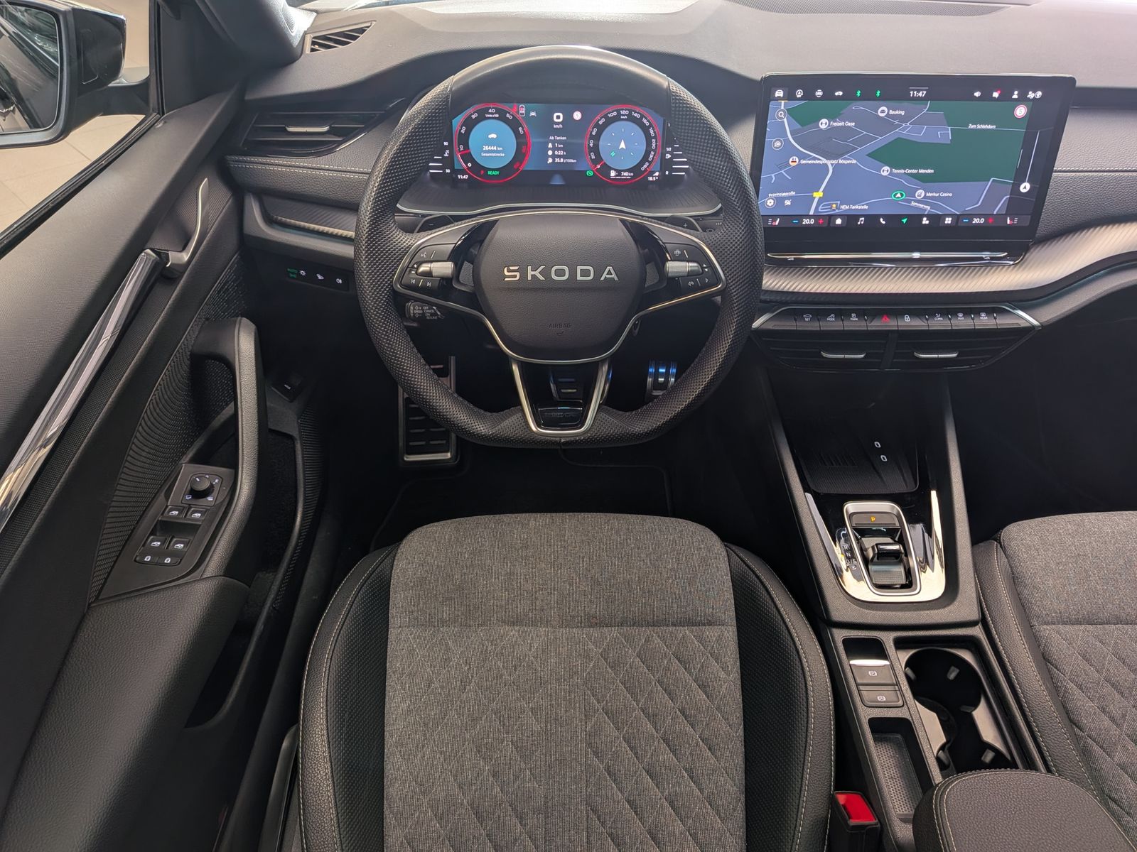 Fahrzeugabbildung SKODA Octavia 1.5 TSI Sportline MATRIX PANO AHK 5J-Gar