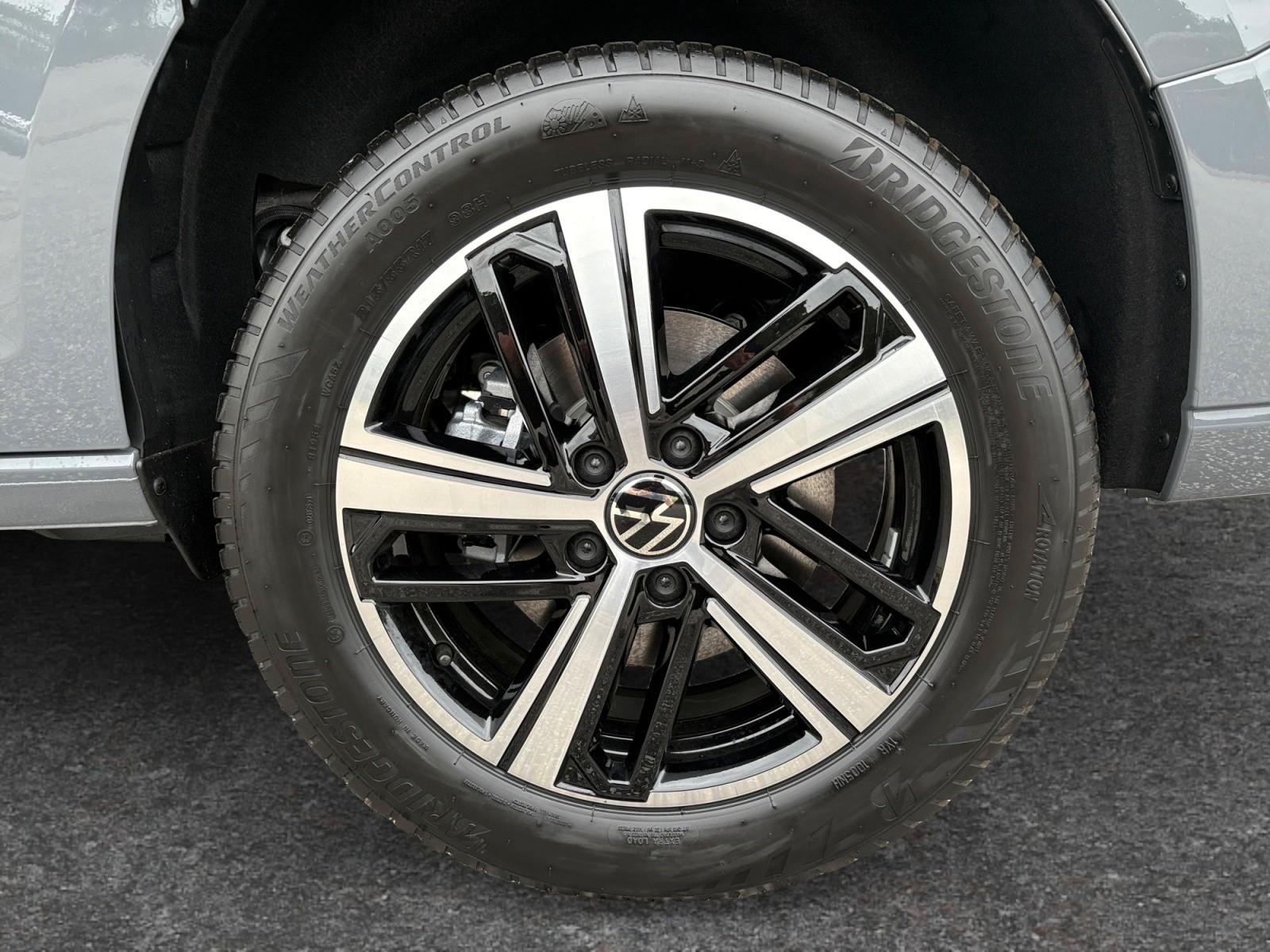 Volkswagen Caddy Maxi Style 1,5 TSI DSG *ROLLSTUHLRAMPE*