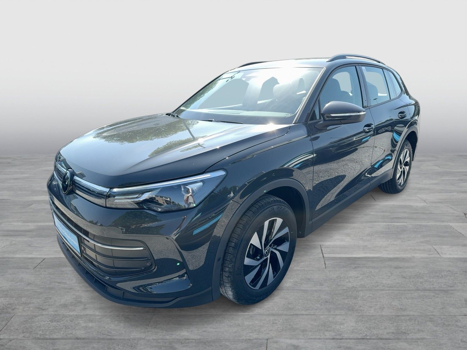 Volkswagen Tiguan 2.0 LIFE 4X4 CAM ACC CARPLAY LM17 SITZHZ foto 2