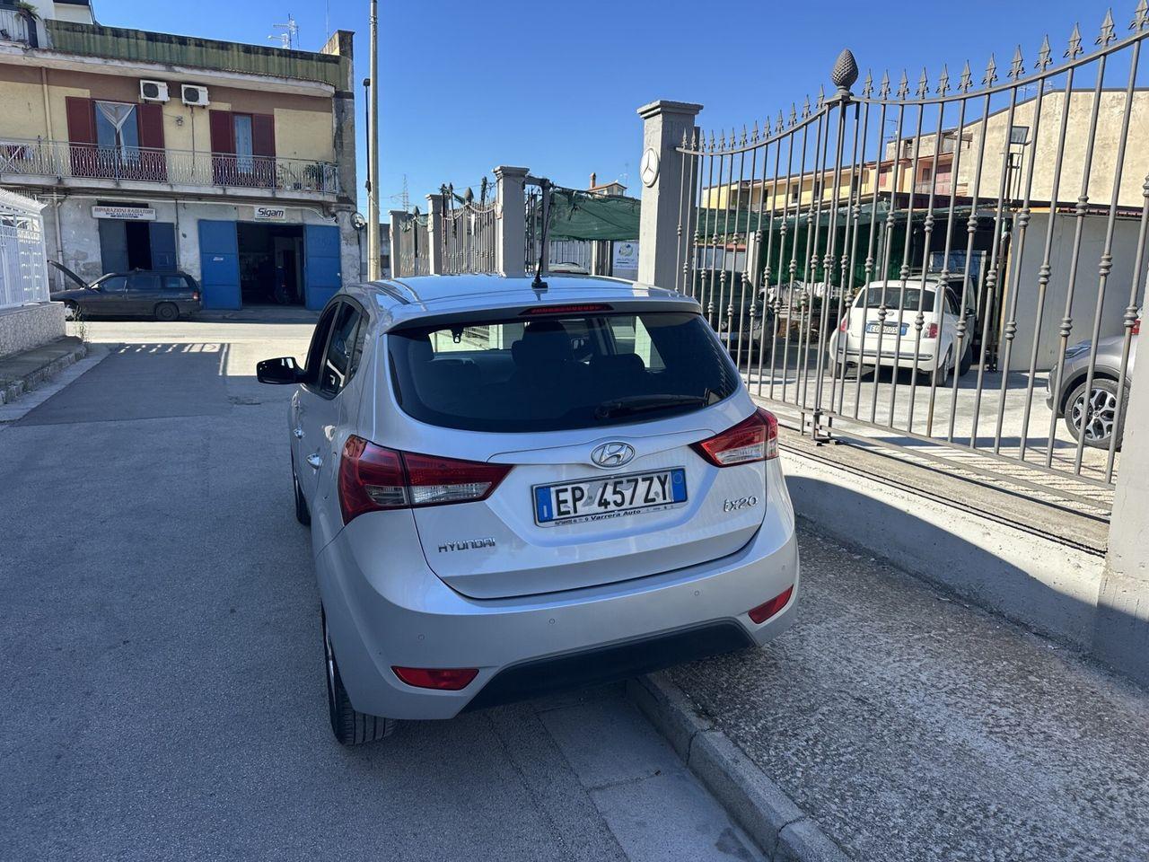 Hyundai ix20 2013 — photo 5