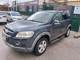 Chevrolet Captiva 2.0 VCDi LS - blaue Chevrolet Captiva