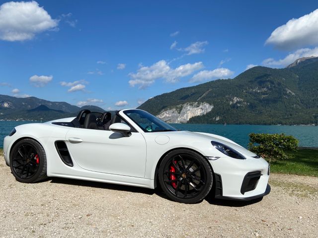 PORSCHE Neuwertig! 718 Spyder 