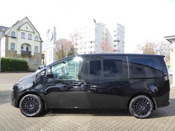Hyundai STARIA 1.6 T-GDI HEV Signature
