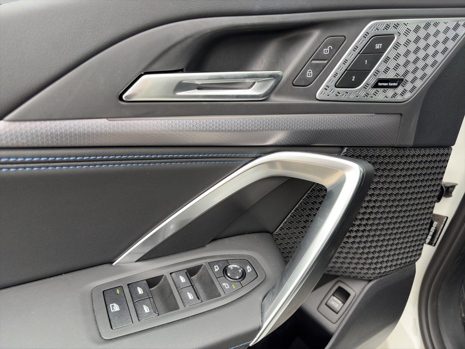 BMW iX1 - Bild 10