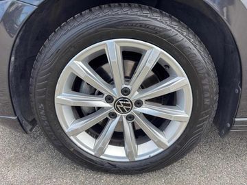 Volkswagen Passat - 5