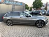 Mercedes-Benz C 200 T 4Matic *360° Kamera*Automatik - Mercedes-Benz C 200 mit Benzin-Antrieb: Grau, Kombi