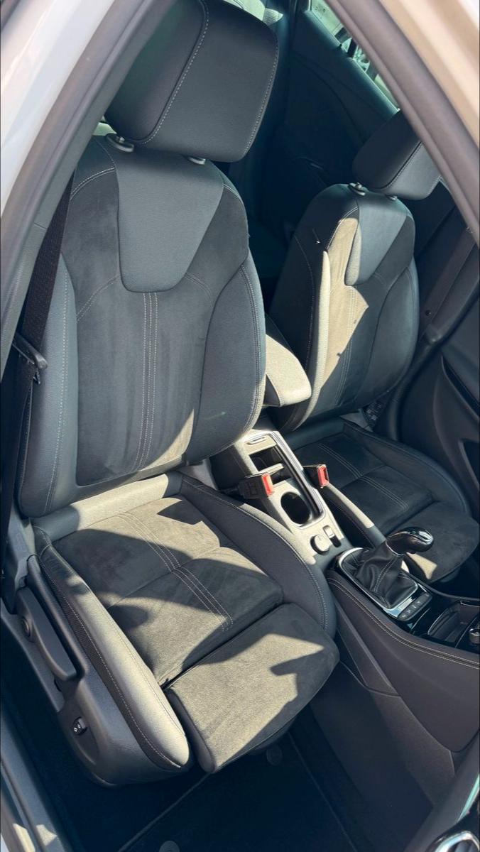 Opel Astra K SportsTourer Elegance Alcantara Led Navi