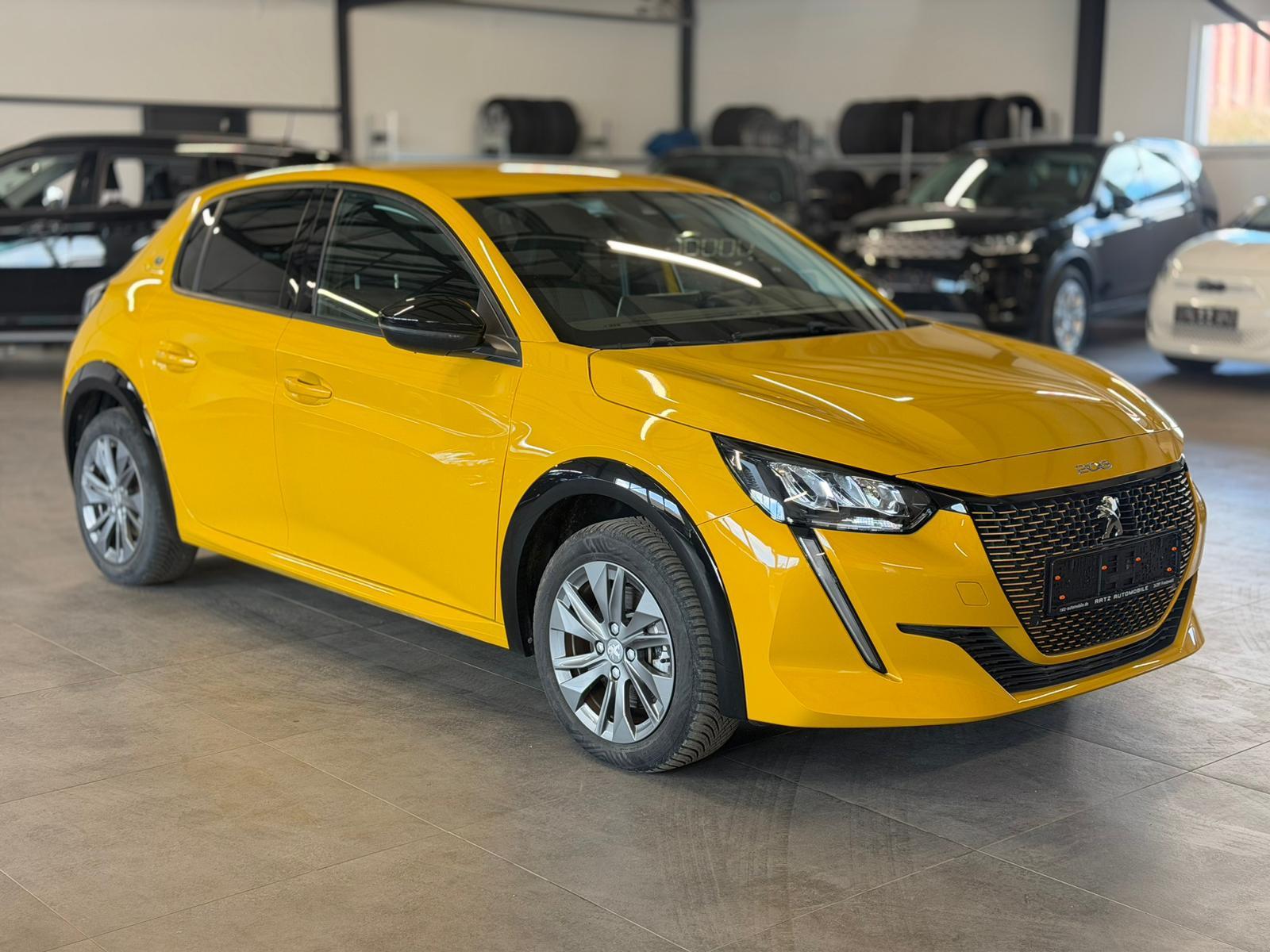 Peugeot e-208 Allure 11kW+LED+SHZ+CARPLAY+PDC+TEMP+SPUR.