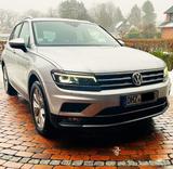 Volkswagen Tiguan 2.0 TDI DSG Highline; AHK; Matrix LED - Volkswagen Tiguan mit Diesel-Antrieb: Silber, mit Klimaanlage