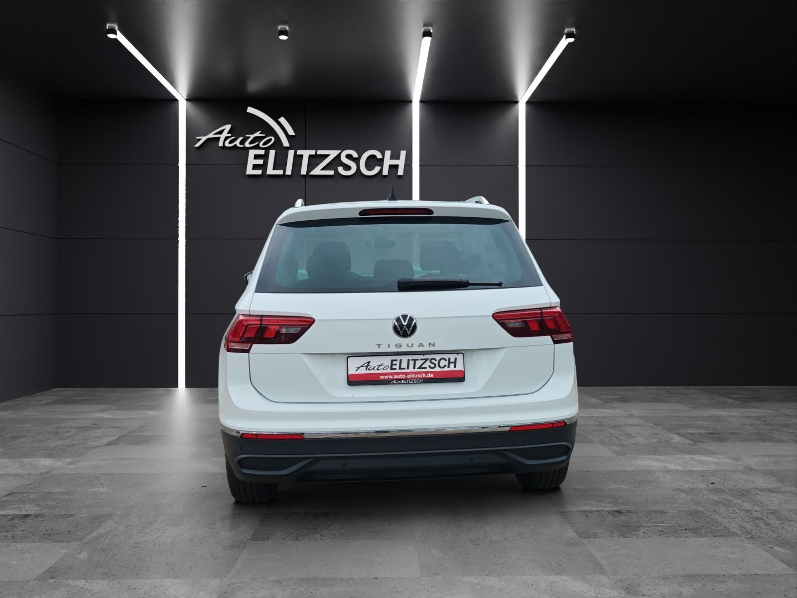 Fahrzeugabbildung Volkswagen Tiguan TDI Active DSG LED Navi ACC PDC SHZ