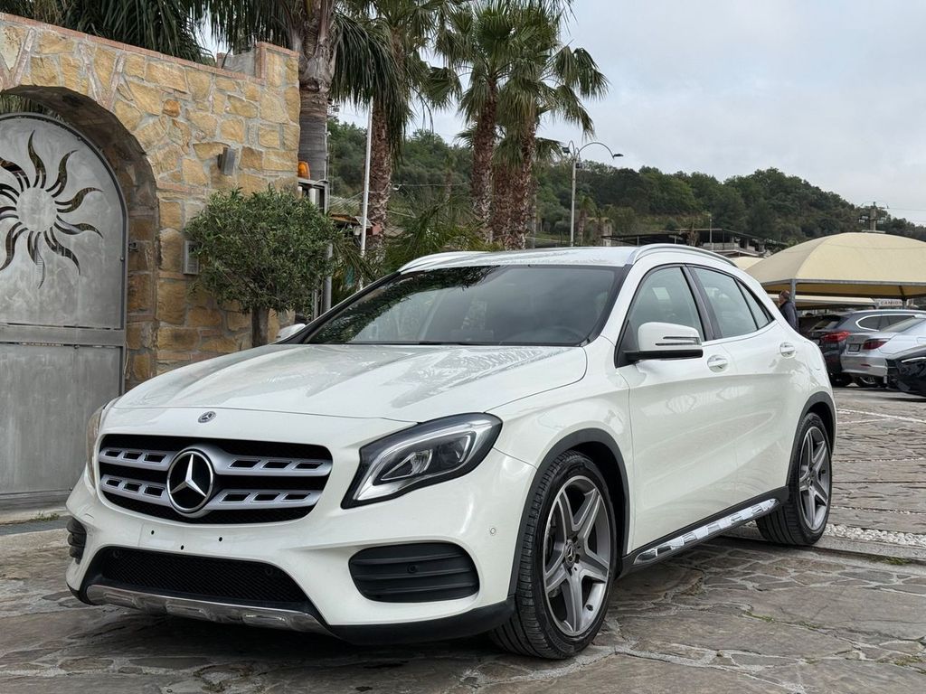Image of Mercedes-Benz GLA 200