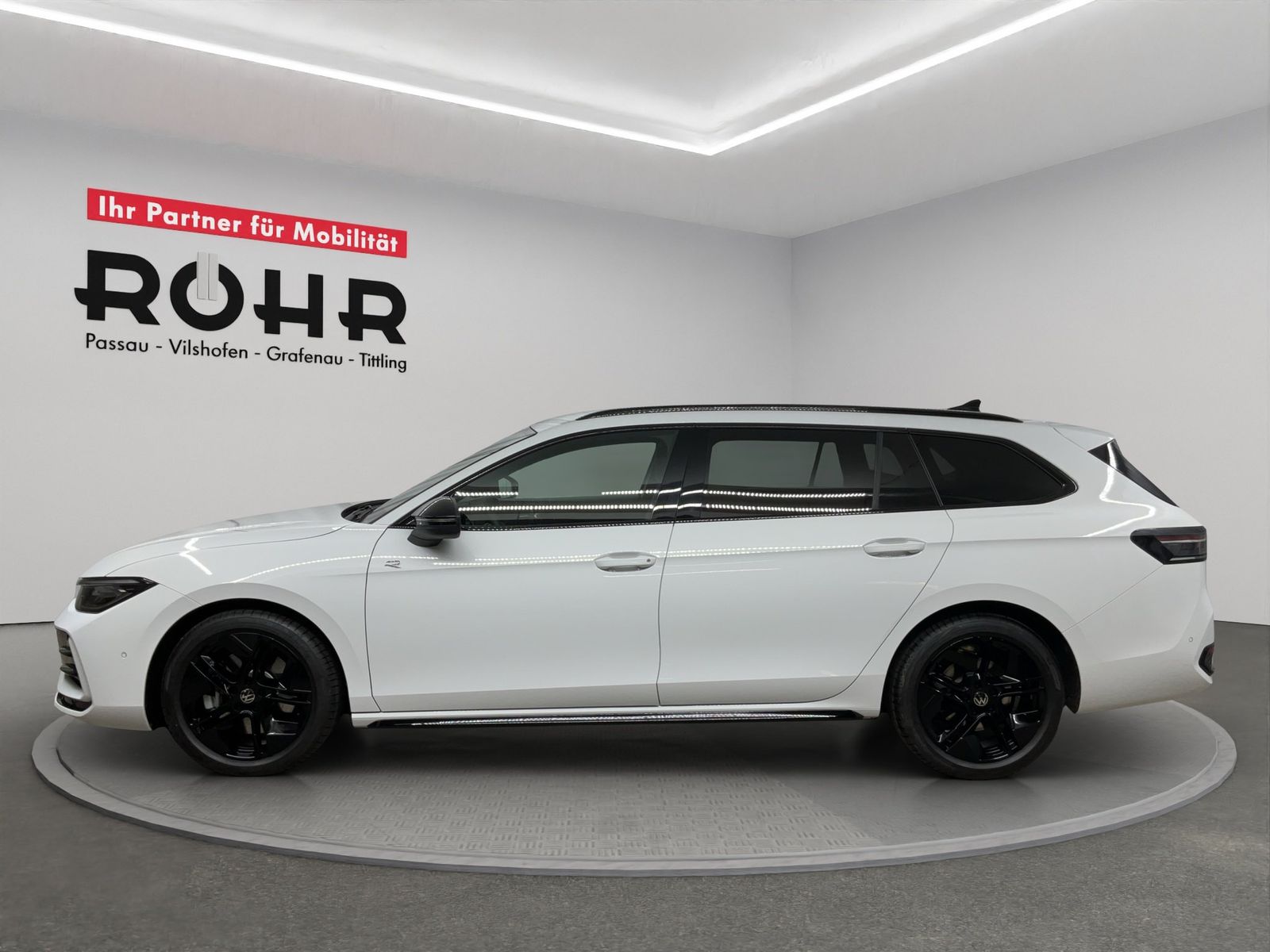 Volkswagen Passat Variant R-line 2.0 TDI Black ACC AHK Kam foto 3