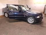 BMW 320 i Benziner - BMW 320 aus 2001: 320i