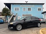Ford Focus 1.5 Titanium, Garantie, Zahnriemen neu! - Ford Focus: Zahnriemen