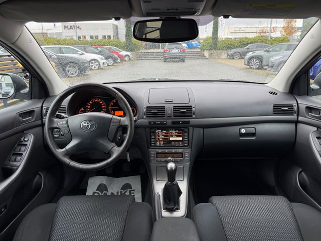 Toyota Avensis  Kombi 1.8 Travel