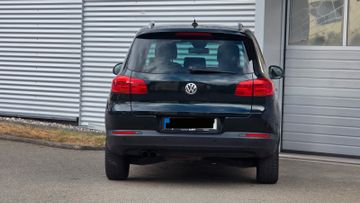 Volkswagen Tiguan - 11