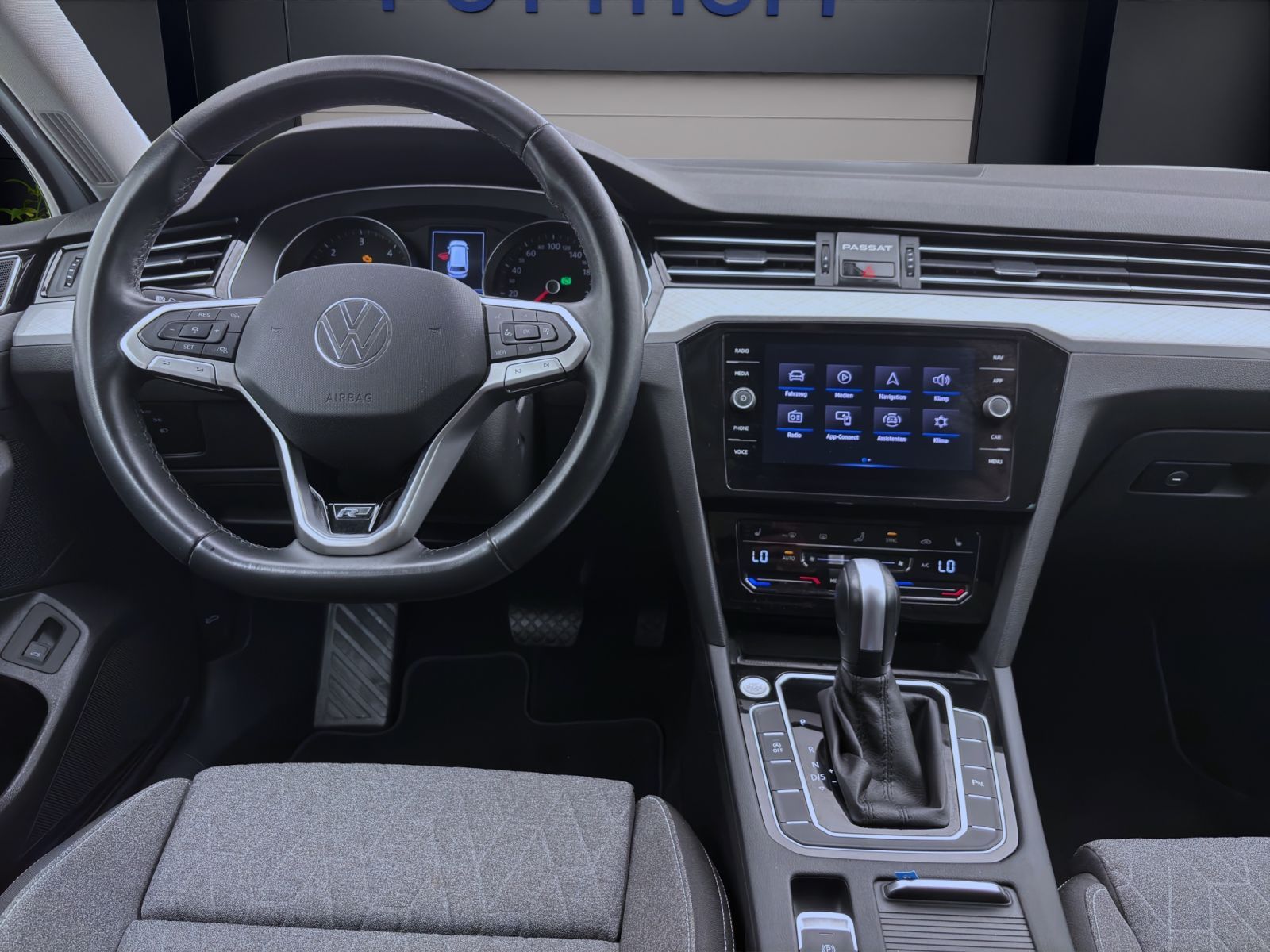 Volkswagen Passat Variant - Bild 14