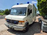Mercedes-Benz 815 D Vario Rettungswagen Ambulanz - Mercedes-Benz 815 vario