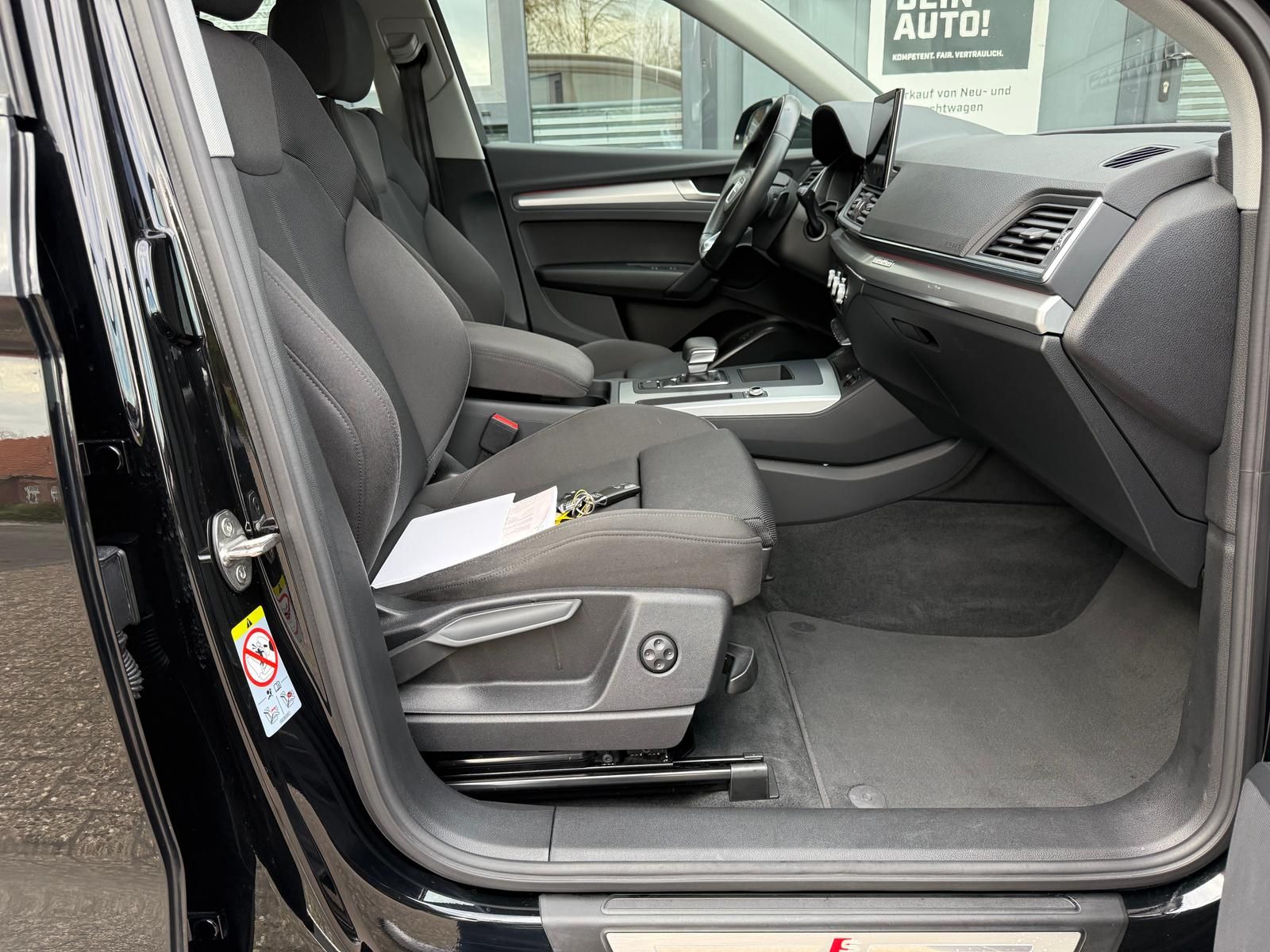 Audi Q5 45 TFSI quattro S line Navi Kamera LED  Akust foto 13