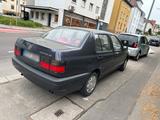 Volkswagen Zu verkaufen - Volkswagen Vento mit Diesel-Antrieb: Limousine