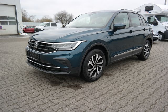 Volkswagen Tiguan 2.0 TDI Active (EURO 6d) NAVI VIA APP