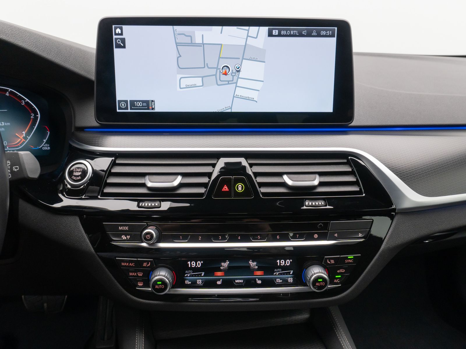 Fahrzeugabbildung BMW 540d xD M Sport ACC DAB Kamera HUD Laser Komfort