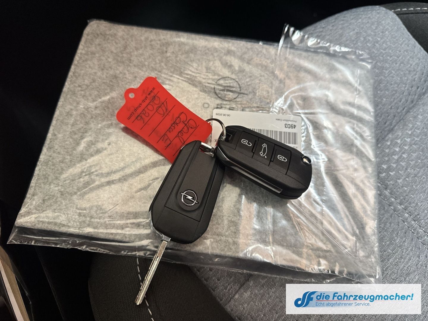 Fahrzeugabbildung Opel Corsa-e *Alu, Wärmepumpe, SHZ*Edition Apple CarP
