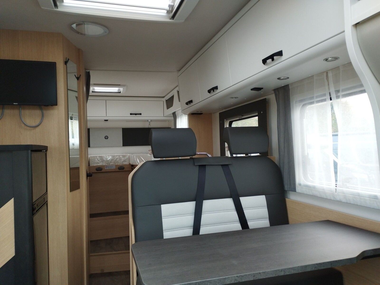 Fahrzeugabbildung Sunlight Adventure T 67S Automatik, Dörr Edition, TV