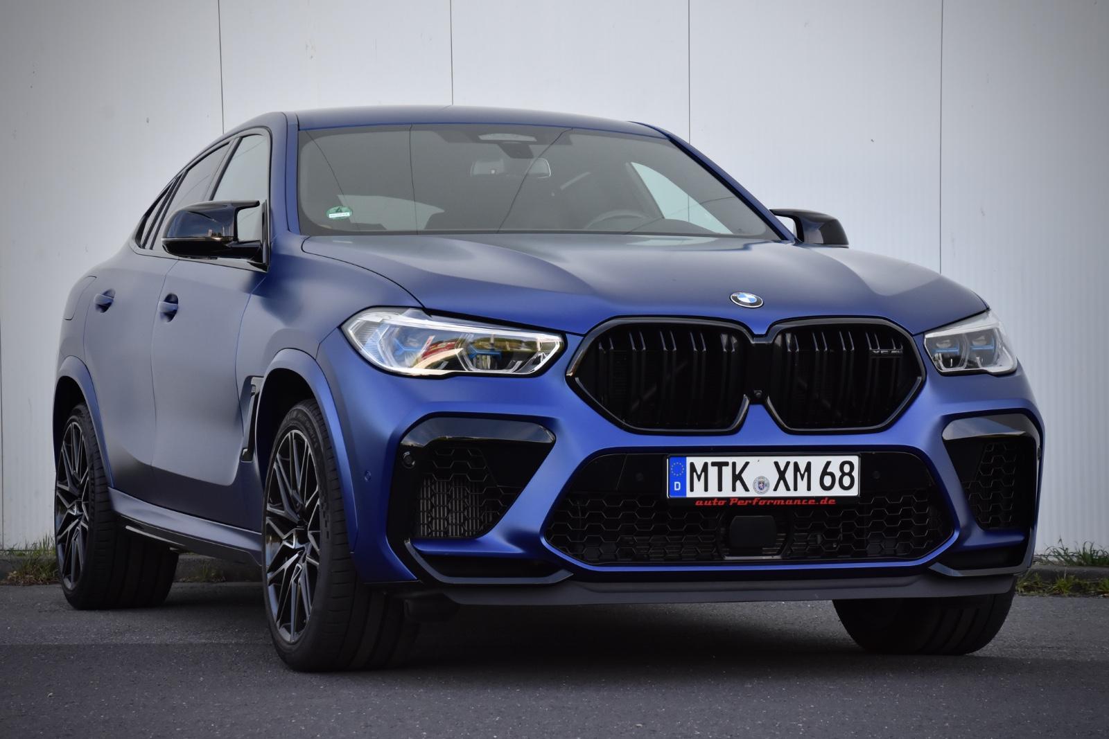 BMW X6 M Competition FROZEN MARINA BAY BLAU