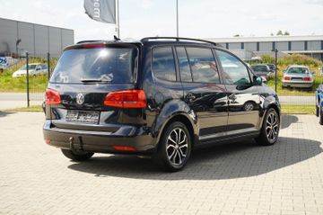 Volkswagen Touran - 10