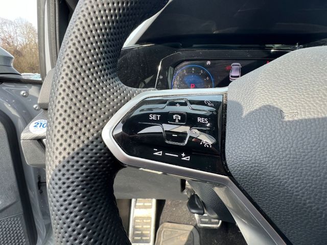 Golf 1.5eTSI R-Line - ASSIST*PANO*BUSINESS*1HD!!