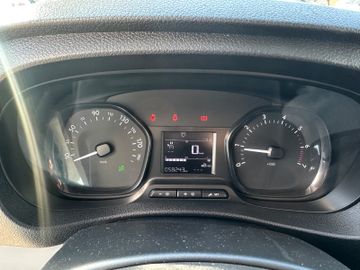 Bild 12 Opel Vivaro DoKa M Edition 6-Sitzer Doppelkabine+PDC+