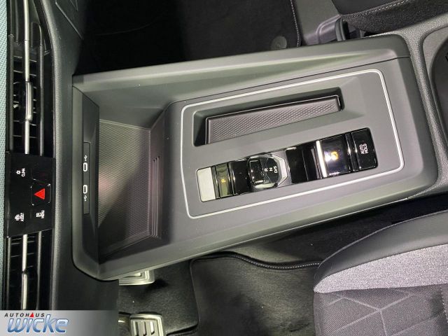 Golf VIII 1.5 eTSI DSG Goal KLIMA REAR VIEW PDC