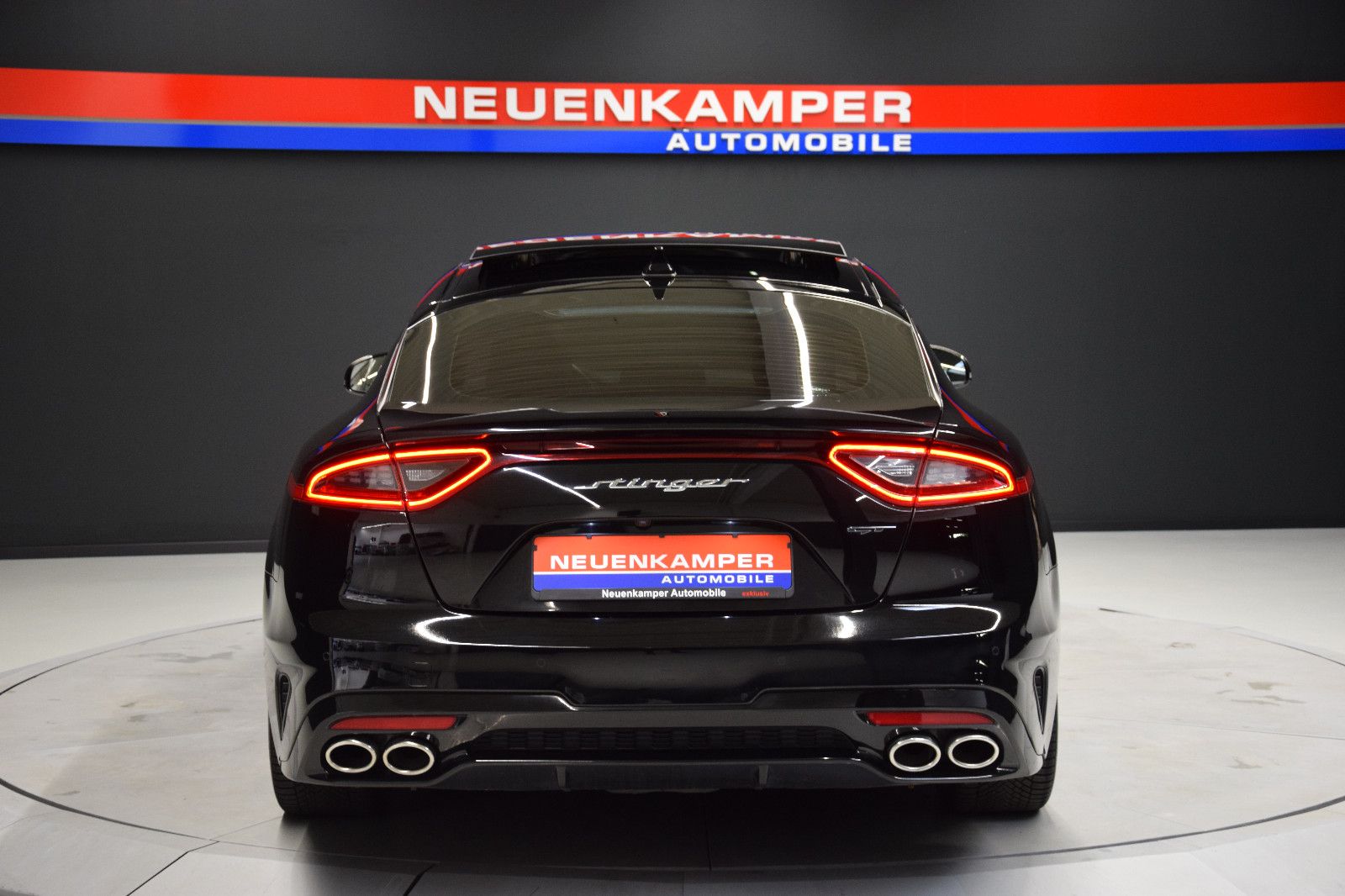 Fahrzeugabbildung Kia Stinger GT 4WD Pano HuD Sitzlüft. H/K Memory LED