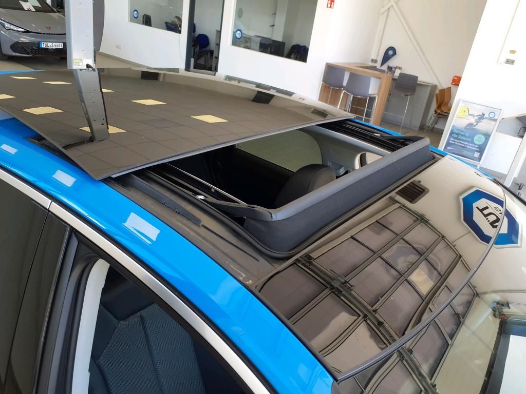 Fahrzeugabbildung Audi Q3 Sportback 40 S line 2.0 TFSI quattro LED AHK
